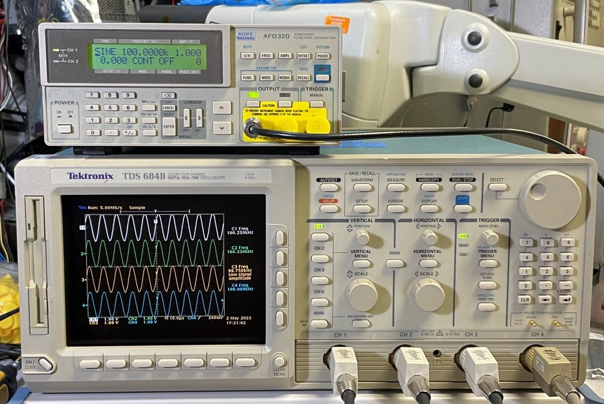 Tektronix Oscilloscopes & Vectorscopes for sale | eBay Tektronix Oscilloscopes & Vectorscopes for sale | eBay