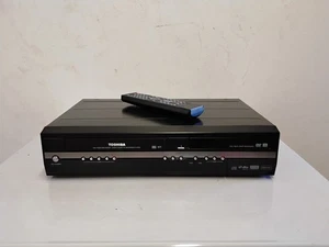 Toshiba D-VR52-K-TF DVD/VCR Videorecorder - Bild 1 von 15