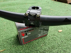 Tag Cabon Fiber Bars And Stem - Picture 1 of 5