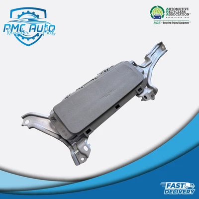 2016- 2020 TOYOTA SIENNA DRIVER SIDE LOWER KNEE AIRBAG OEM LIGHT GRAY - Image 1 of 4