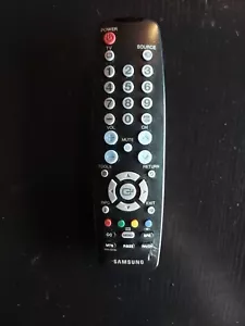 Samsung telecomando TV BN59-00678A LN19A451 LN22A450 LN26A330 LN32A330 testato/lavorato - Foto 1 di 6