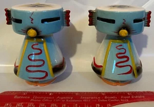 CUTE VINTAGE FUTURISTIC KOKOPELLI SALT PEPPER SET SOUTHWEST NATIVE AMERICAN ARTS - Picture 1 of 4