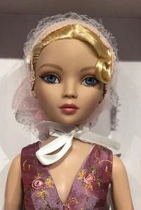 Tonner Virtual Doll Convention Puff Piece Ellowyne Wilde doll NRFB LE 200 - Picture 1 of 10