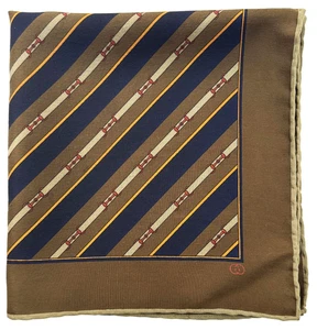 De colección Años 90 GUCCI Pañuelo de Seda Bufanda Bolsillo Cuadrado Caballo Broca Estampado 16" - Imagen 1 de 12