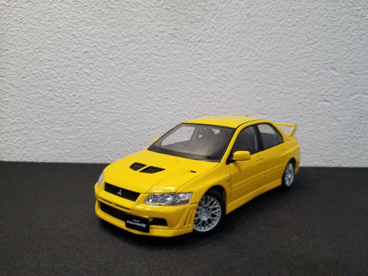 Preços baixos em AUTOart Mitsubishi 1:18 Escala Carros, caminhões