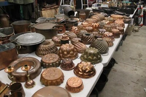 antique copper cake- jelly -baking bundt molds - Picture 1 of 23