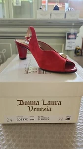 SCARPE IN PELLE DI COLORE ROSSO - Foto 1 di 4