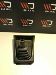 Subaru Forester gear lever trim - Foto 1 di 3