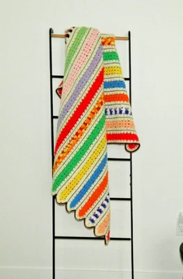 Винтажный. Ручной работы крючком афганский плед разноцветный 60 «x 48» гребешок края - Изображение 1 из 4