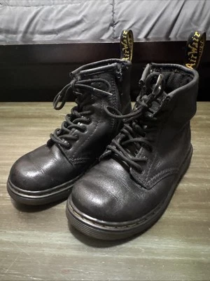 Bota de combate Dr Martens Youth com zíper lateral no tornozelo couro preto 1460 tamanho 10 - Imagem 1 de 4