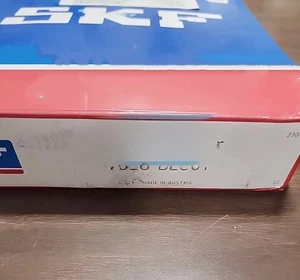 1PC SKF 7318 BECBY single row angular contact ball bearing - Picture 1 of 3