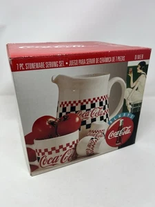 Coca Cola 1996 estilo comedor 3 piezas gres Gibson 2 tazas y jarra - Imagen 1 de 3