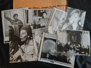 Lotto di 8 foto stampa originali - Isabel Perón Presidente Argentina - Foto 1 di 7
