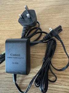 Cargador de batería principal Canon CA-590E para videocámaras Canon - Imagen 1 de 2