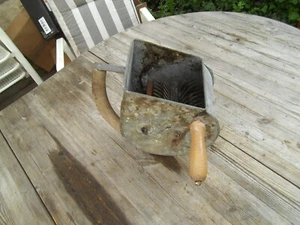 Putzwerfer Mörtelmaschine Putzhexe Putzschleuder verzinkt mit Holzgriff - Bild 1 von 7