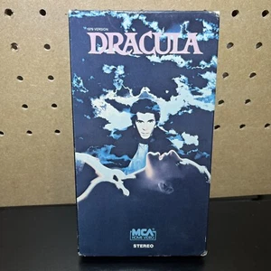 DRACULA 1979 (VHS 1985) Frank Langella Donald Pleasence John Badham - Picture 1 of 4