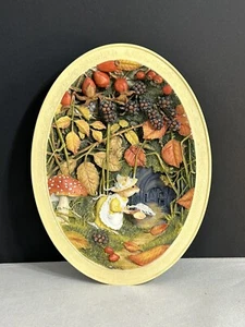 Plato de cuento de otoño “Una visita a Brambly Hedge” de Bradford Exchange - Imagen 1 de 9