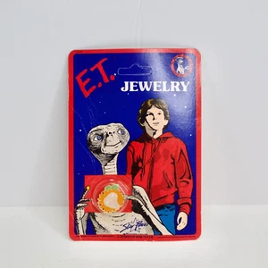 Vintage 1982 E.T. PIN Extra Terrestrial Star Power Jewelry On Card Unpunched - Picture 1 of 7