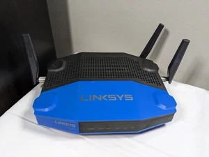 LINKSYS WRT1900AC 1300 Mbps 4 port Dual Band Wi-Fi Router - Bild 1 von 4