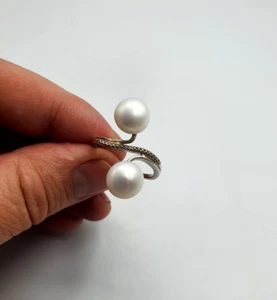 Bellissimo anello con perle in argento massiccio misura S1/2 - Foto 1 di 11