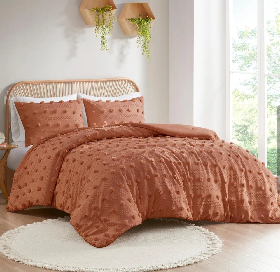Intelligent Design King Comforter Set, Clipped Jacquard Comforter Set Chic King - Image 1 of 2