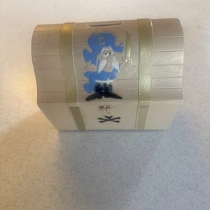 Vintage 60er Jahre Captain Cap'n Crunch Schatztruhe Bank Kunststoff Werbeanzeige - Bild 1 von 15