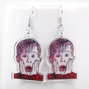 Home Alone Earrings Kevin Christmas Gift Dangle Jewellery Hook Party Acrylic UK - Picture 1 of 6