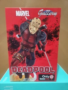 Diamond Select Toys Marvel Gallery: Unmasked Deadpool PVC Diorama (Gamestop) - Picture 1 of 10