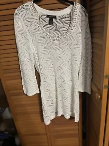 abito mercato nero casa bianca medio pizzo bianco. O maglione lungo - Foto 1 di 7