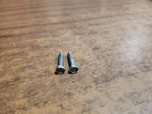 Tornillos de estator Kohler Courage V modelo doble KT725 22 hp 25 086 402-S - Imagen 1 de 2