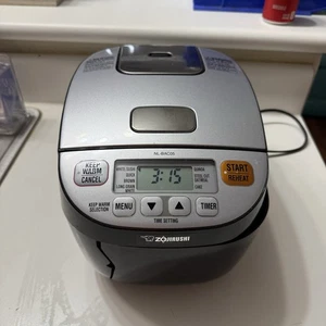 Zojirushi NL-BAC05 Micom Cracked Reiskocher & Wärmer - Silber Schwarz - Bild 1 von 14