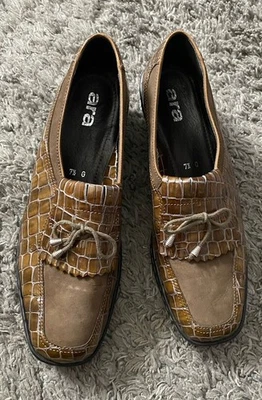 Zapato cómodo sin cordones ARA Naturform marrón/verde cocodrilo en relieve EE. UU. 7,5 G Foto 1 de 4