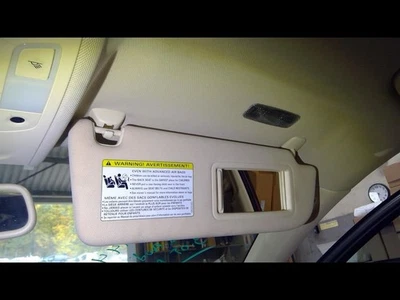 Parasol derecho pasajero con iluminación compatible con AUDI S6 1688499 13-17 Foto 1 de 4