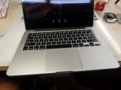 Apple MacBook Pro 13.3" A1502 ME867LL/A w/i7-4558U 2.8GHz 8GB 256GB SSD 10.14.6 - Image 1 of 4