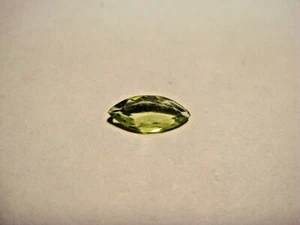 Peridot Marquise Cut Gemstone 8 mm x 3.5 mm 0.5 Carat Natural Gem - Picture 1 of 3