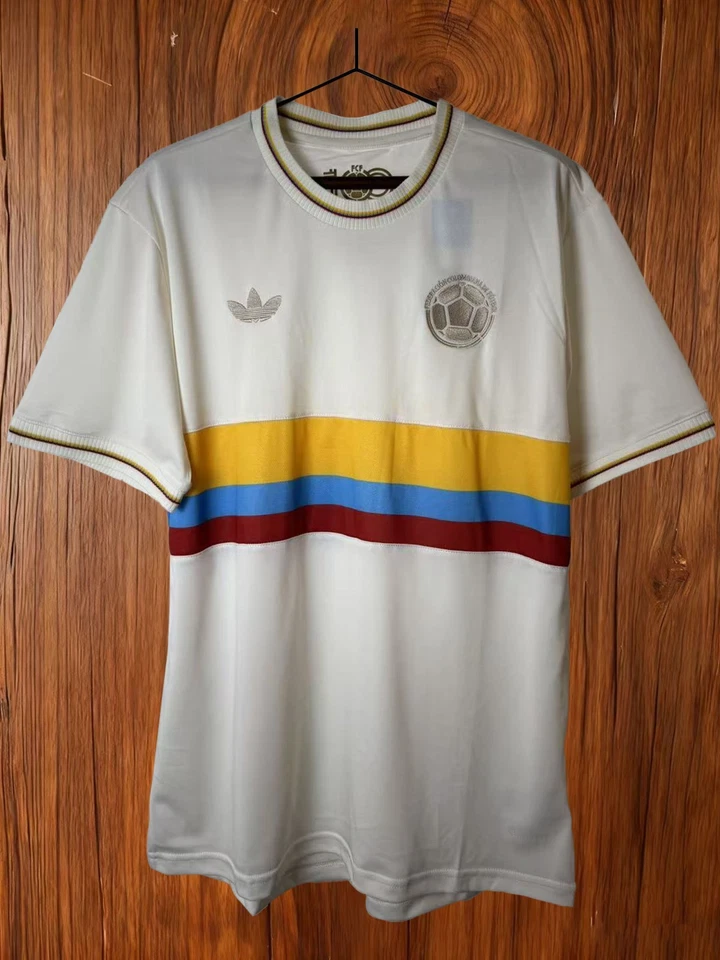 Camiseta retro Colombia 100 aniversario Foto 1 de 4