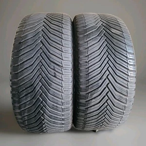 2 X MICHELIN 245 40 19 (98Y) TYRE CROSS CLIMATE2 MATCHING PAIR 2454019 - Picture 1 of 7
