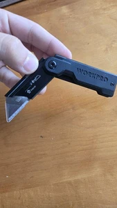 WORKPRO Folding Utility Knife 3-Pack Set Box Cutter with Quick Change Blade NEW - Picture 1 of 4