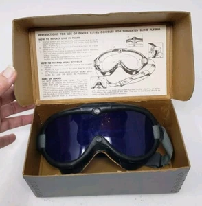 WWII Goggles Simulated Blind Flying American Optical Southbridge, Ma. Original - Picture 1 of 10