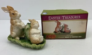 Cracker Barrel Easter Treasures 3 Piece Set Salt & Pepper Shakers Bunny Rabbits - Picture 1 of 9