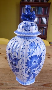 Vintage Gouda Pottery Holland Delfa 12" Temple Jar & Lid Original Label vgc - Picture 1 of 10
