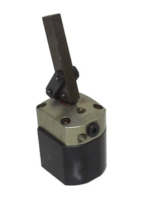 KOSMEK #LM0480-CC Hydraulic Link Clamp Base (Various arm sizes) - Imagen 1 de 4