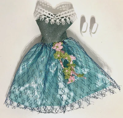 Conjunto para Repro o MTM Muñeca Barbie Moda Bebé Azul Encaje Vestido y Zapatos Foto 1 de 3