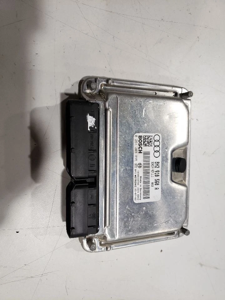 Engine Control Unit ECU - 2006 Audi S4 Convertible V8 4.2L - OEM 8H2910560A - Image 1 of 4