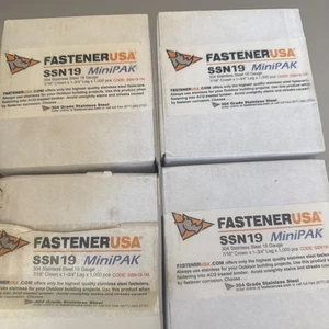 1" -3/4” PIERNA X 7/16" GRAPAS | SSN19-1M MiniPAK Sujetadores Lote de 4 - Imagen 1 de 4