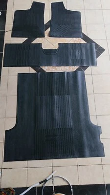 Se adapta a ALFOMBRA DE PISO INTERIOR 1984-1991 Isuzu Trooper Tipo Piso Largo Goma Foto 1 de 4