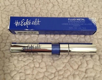 Sombra de ojos The Estée Edit Fluid Metal 04 Not Sorry azul líquido metálico tamaño completo Foto 1 de 4