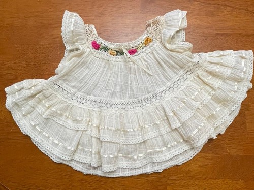 OFF WHITE Vestito Bambola Made In Ecuador Pizzo Etnico Ricamato Bianco Fuori Orsacchiotto