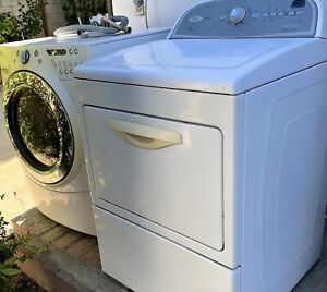 Whirlpool 3.9CF Washer And 7.4CF Gas Dryer