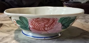 SIGNED 19TH C CHINESE ALTER BOWL ROSE MEDALLION WITH BIRD & CHARACTERS - Picture 1 of 24